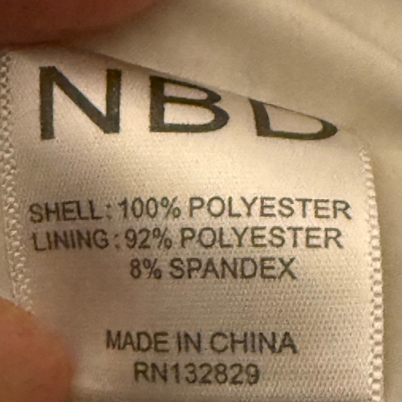 NBD REVOLVE IRENE WHITE FLORAL HALTER BACKLESS BLACK LACE TRIM MEDIUM - Picture 9 of 9